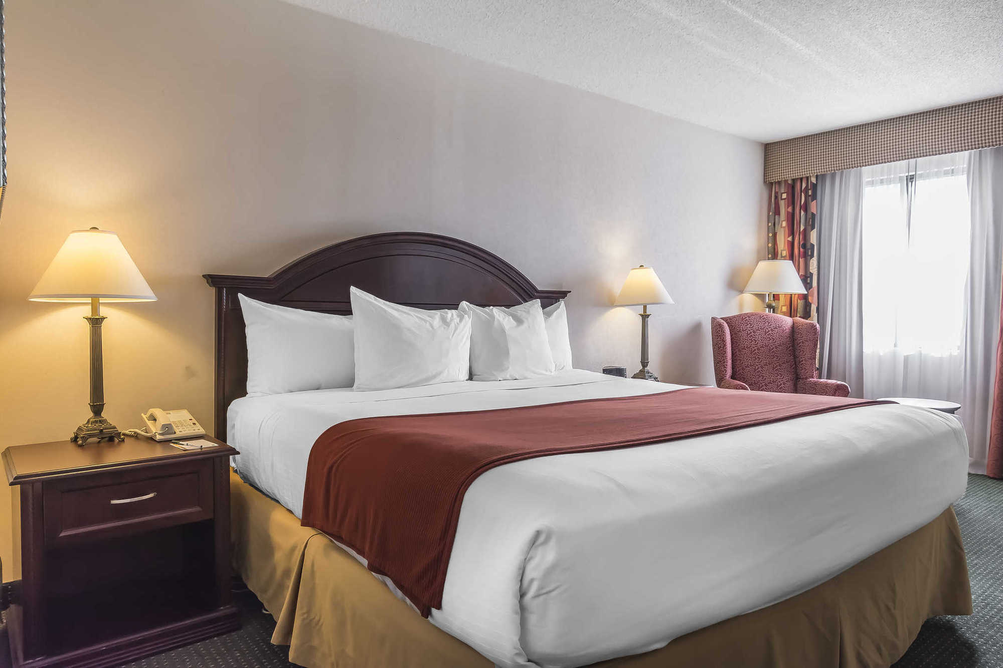 Quality Inn & Suites 5585 Ambler Drive Mississauga Ontario Quarto foto