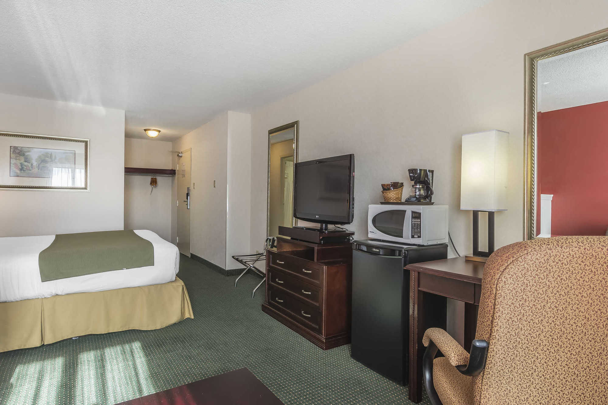 Quality Inn & Suites 5585 Ambler Drive Mississauga Ontario Quarto foto