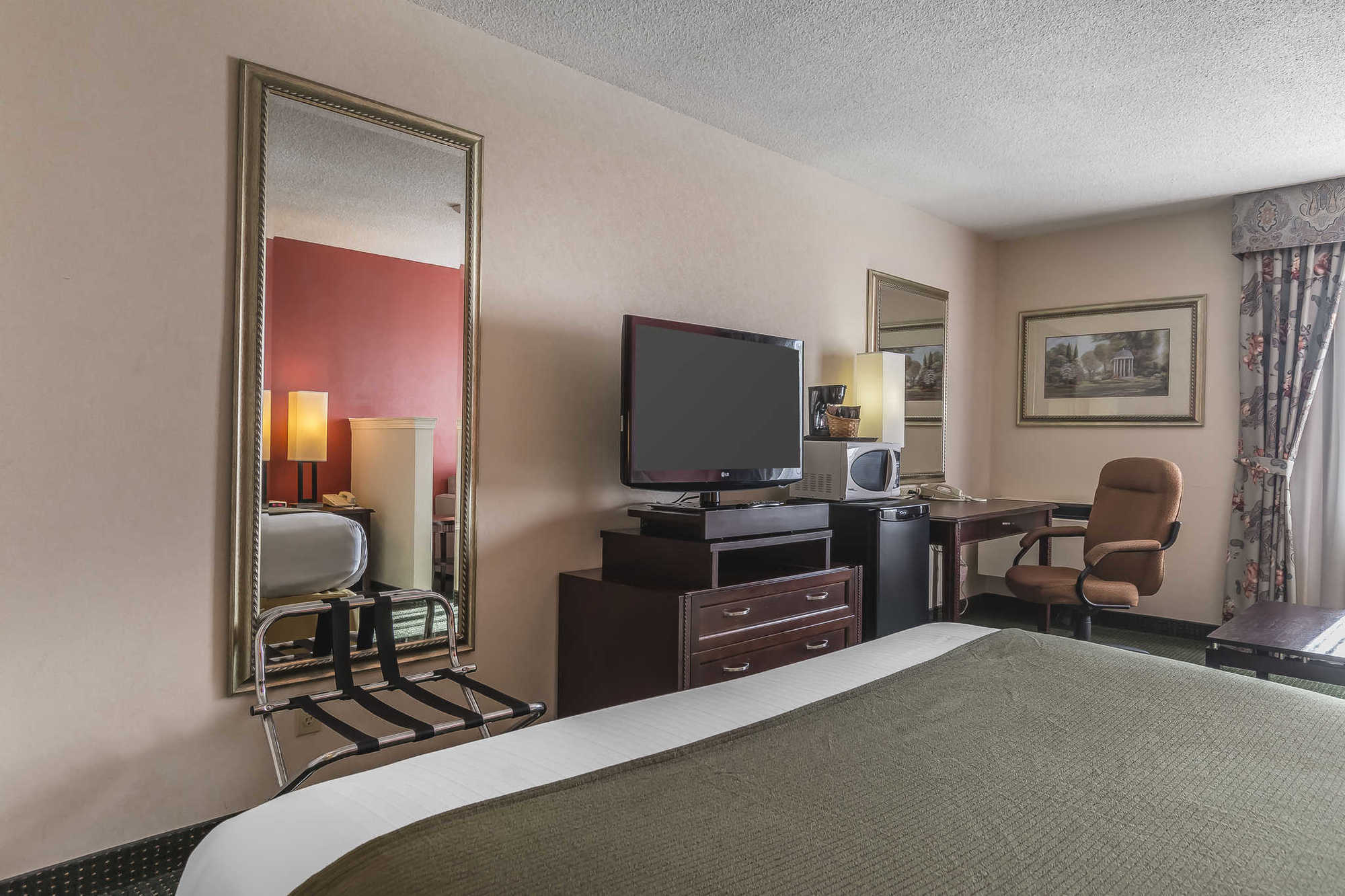Quality Inn & Suites 5585 Ambler Drive Mississauga Ontario Quarto foto