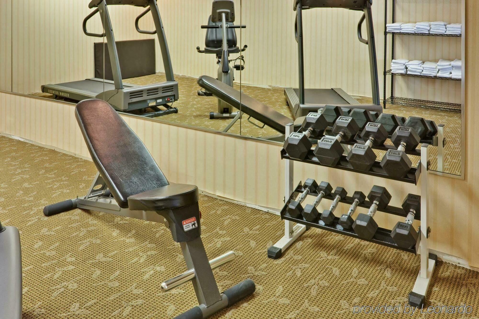 Quality Inn & Suites 5585 Ambler Drive Mississauga Ontario Instalações foto